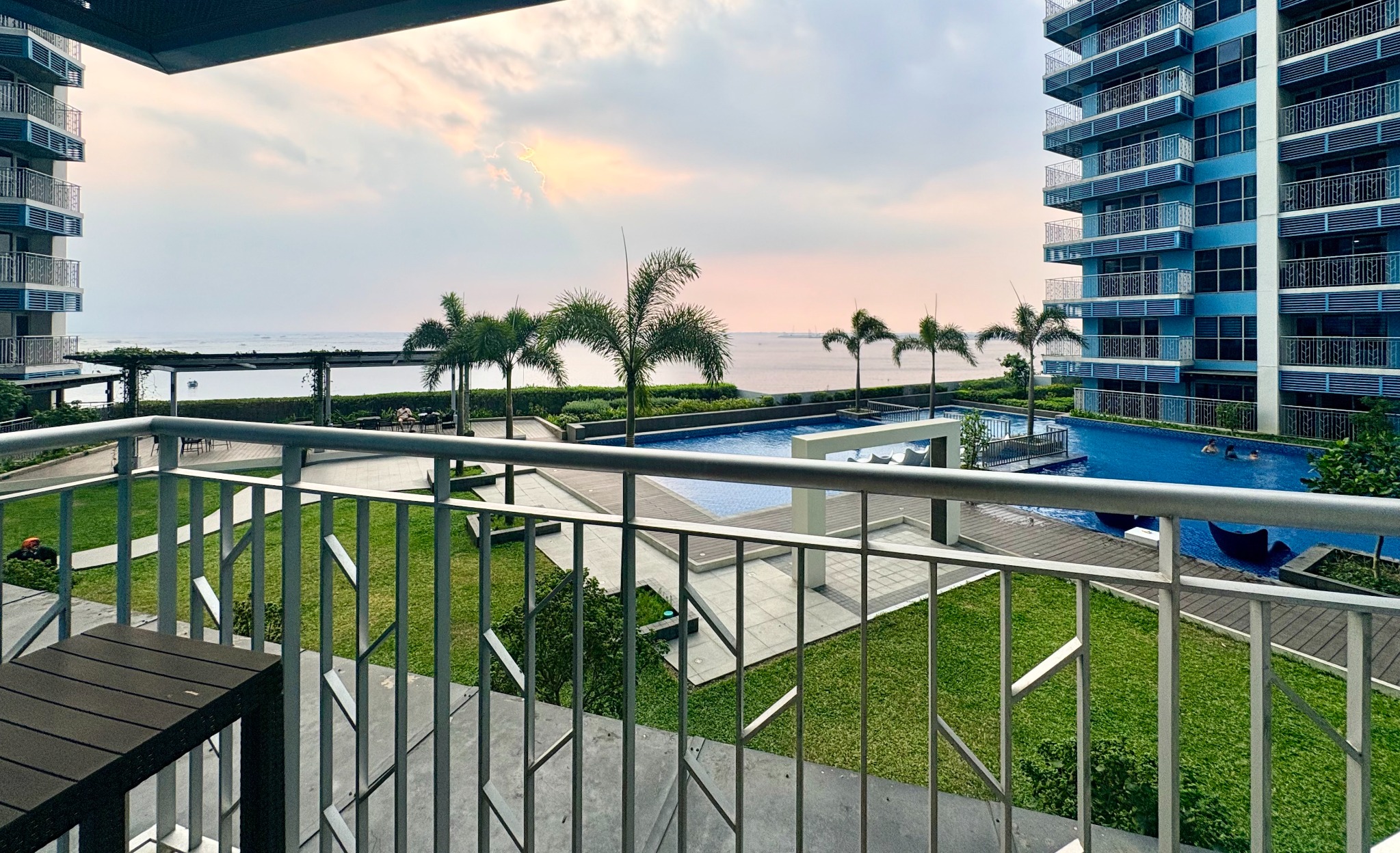 Bayshore gardens and pool